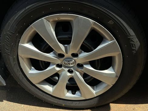 Used 2024 Toyota Corolla LE FWD image 10