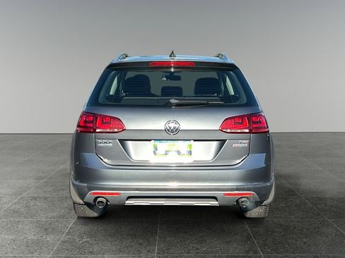 Used 2017 Volkswagen Golf Alltrack SE AWD/4WD image 9