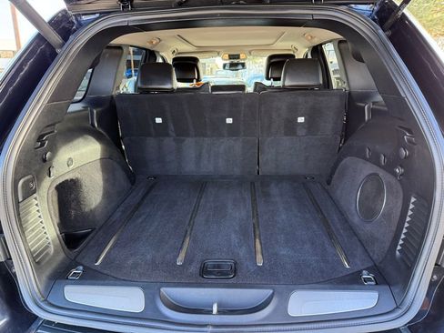 Used 2011 Jeep Grand Cherokee Overland image 15