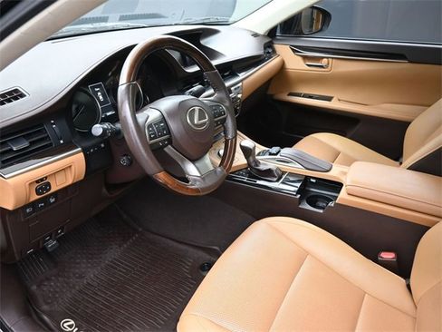 Used 2018 Lexus ES 350 image 33