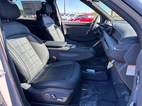 New 2026 Kia EV9 Land w/ Nightfall Edition Package image 16