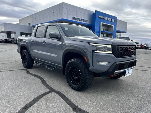 Used 2024 Nissan Frontier PRO-4X w/ Technology Package image 3