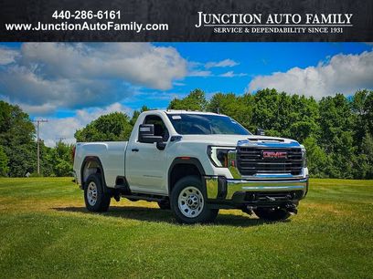 New 2026 GMC Sierra 2500 Pro w/ Convenience Package