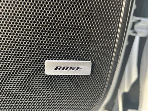 Used 2024 Buick Enclave Avenir image 22