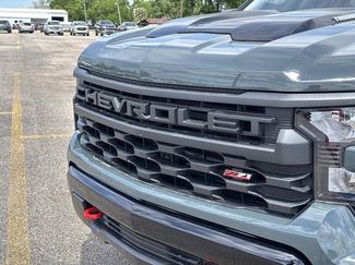 New 2026 Chevrolet Silverado 1500 Custom Trail Boss AWD/4WD video 3