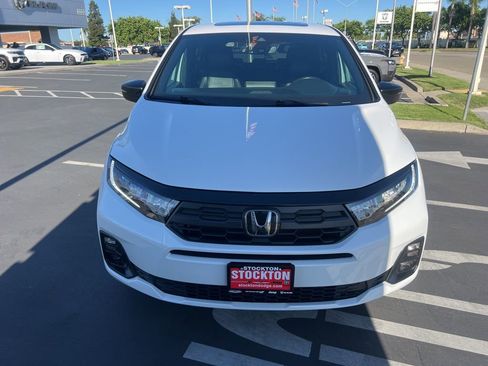 Used 2025 Honda Odyssey Sport-L image 6
