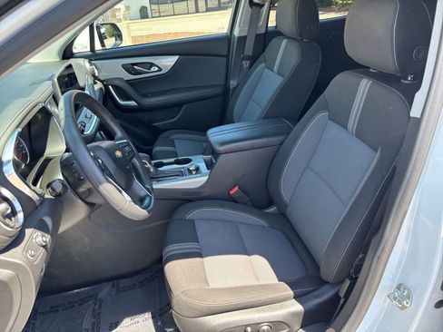 Used 2025 Chevrolet Blazer LT FWD image 37
