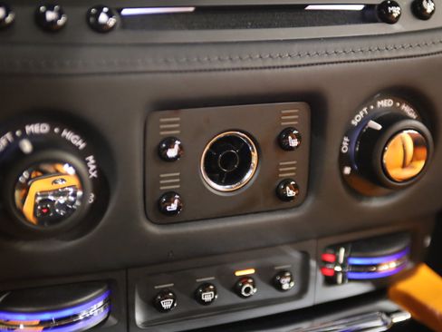 Used 2021 Rolls-Royce Wraith w/ Rolls-Royce Signature Package RWD image 35