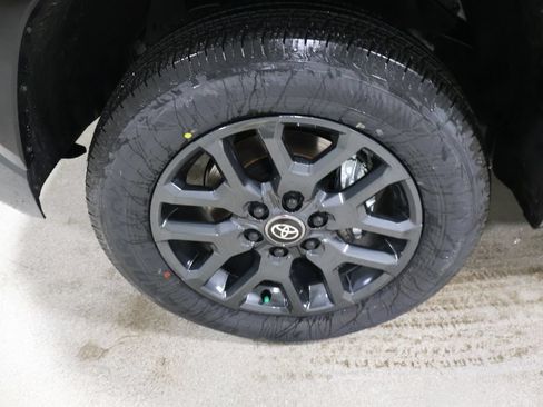 New 2026 Toyota Tundra Platinum AWD/4WD image 7