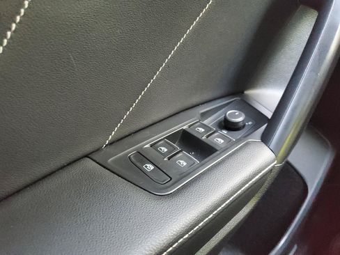 Used 2023 Volkswagen Tiguan SE R-Line FWD image 19