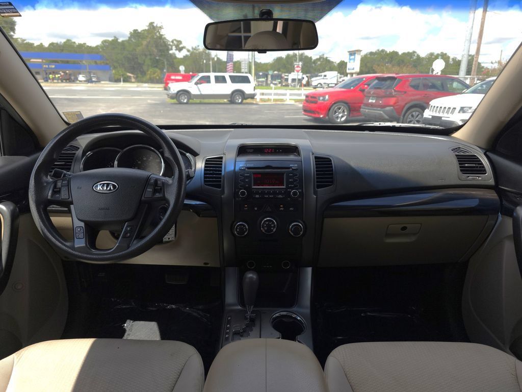 Used 2011 Kia Sorento 2WD image 18