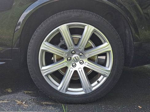 Used 2018 Volvo XC90 T6 Inscription w/ Convenience Package AWD/4WD image 4