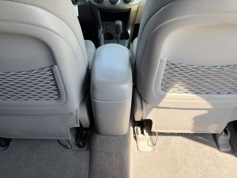Used 2012 Toyota RAV4 4WD w/ Upgrade Value Pkg image 28