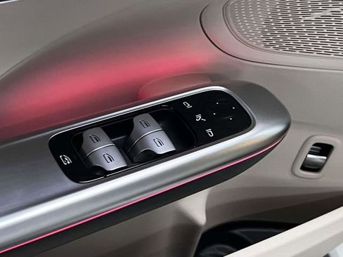 Used 2023 Mercedes-Benz C 300 4MATIC Sedan image 16