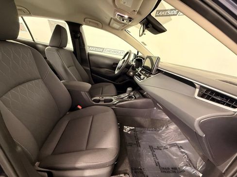 Used 2025 Toyota Corolla LE FWD image 22
