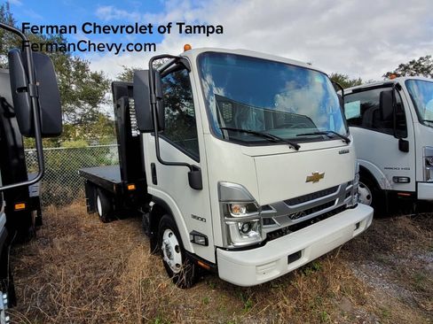 New 2024 Chevrolet Low Cab Forward RWD image 1