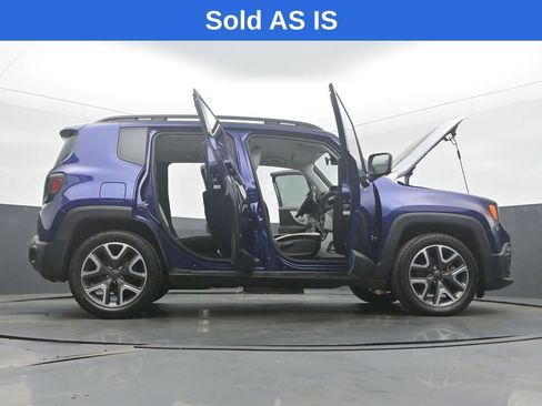 Used 2018 Jeep Renegade Latitude FWD image 61
