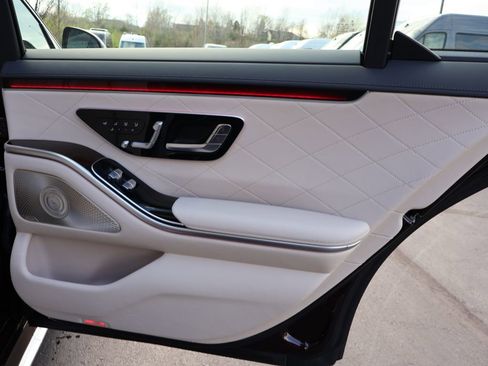 New 2026 Mercedes-Benz S 580 4MATIC Sedan image 16