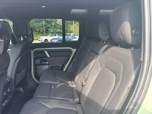 Certified 2023 Land Rover Defender 110 75th Limited Edition AWD/4WD image 8