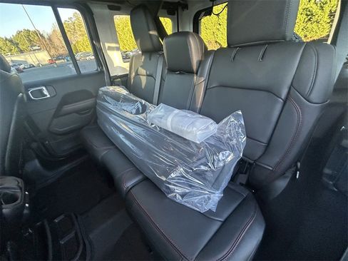 New 2026 Jeep Wrangler Unlimited Rubicon 392 image 15