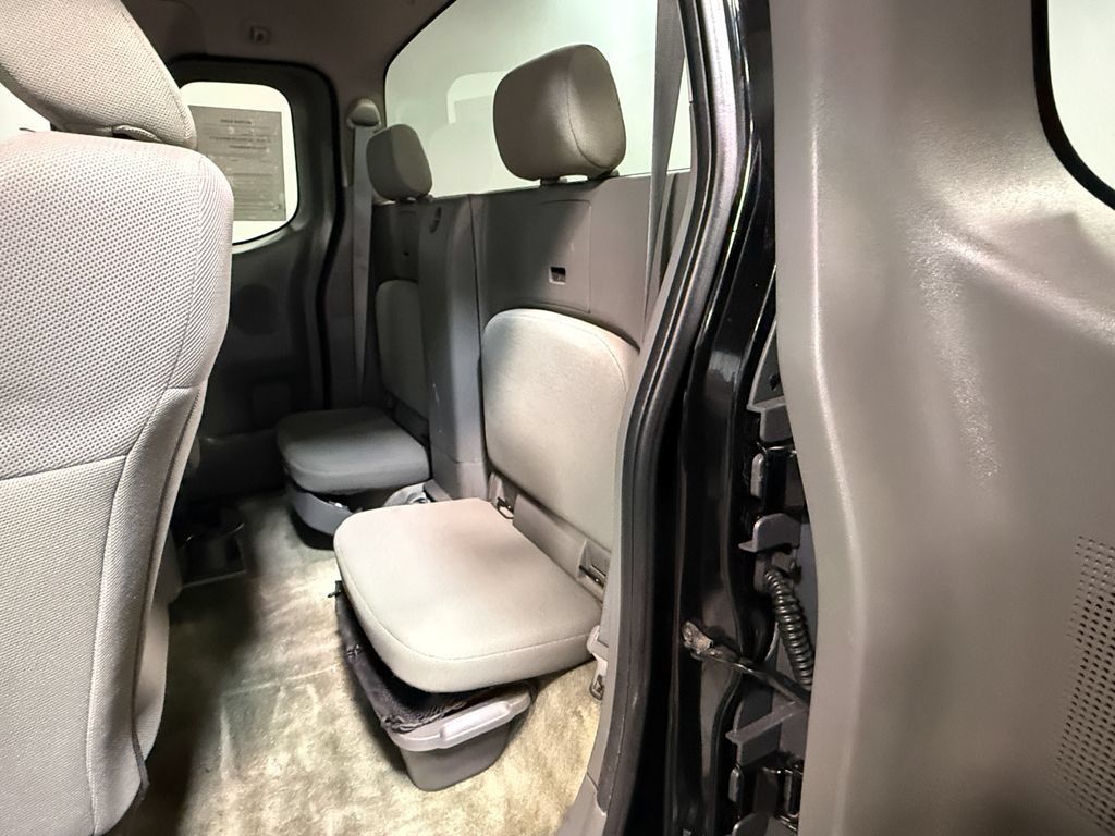 Used 2015 Nissan Frontier S RWD image 8