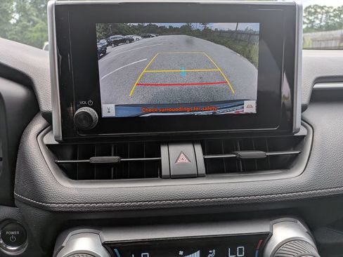 Used 2023 Toyota RAV4 AWD Hybrid image 19