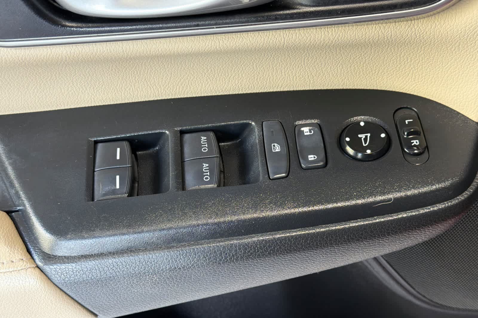 Used 2019 Honda CR-V EX-L image 13