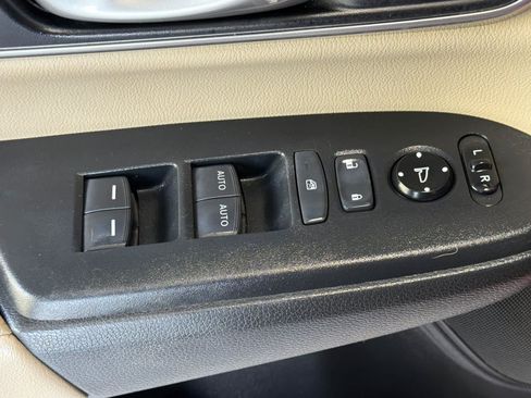 Used 2019 Honda CR-V EX-L image 13