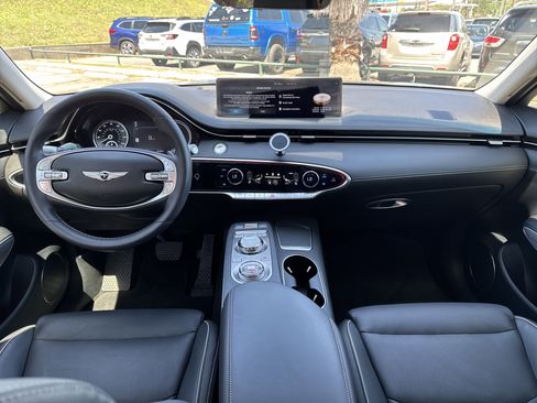 Used 2024 Genesis GV70 2.5T w/ Advanced Package AWD/4WD image 12