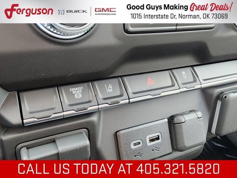 New 2026 GMC Sierra 3500 Pro AWD/4WD image 36