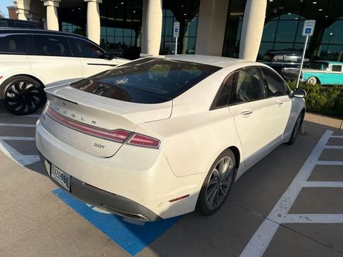 Used 2018 Lincoln MKZ Reserve w/ Technology Package FWD image 3