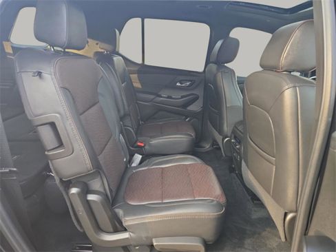 Used 2023 Chevrolet Traverse High Country w/ LPO, Floor Liner Package image 27