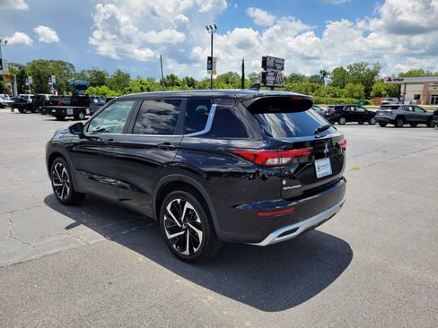 Used 2024 Mitsubishi Outlander SE FWD image 4