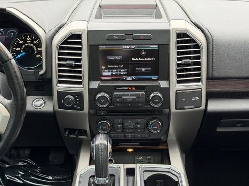 Used 2015 Ford F150 Lariat image 13