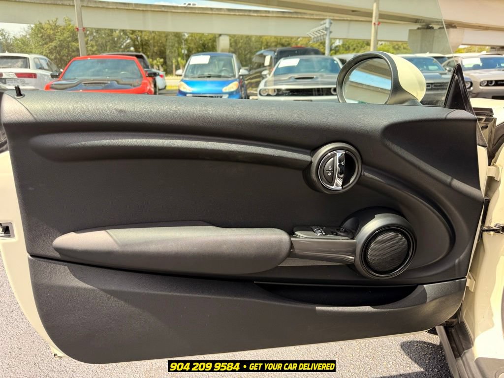 Used 2018 MINI Cooper 2-Door Hardtop FWD image 18
