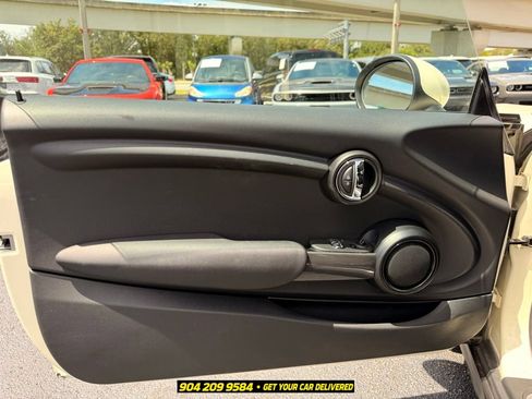 Used 2018 MINI Cooper 2-Door Hardtop FWD image 18