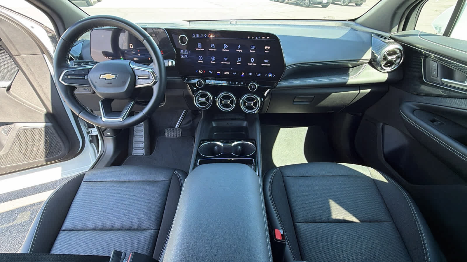 Used 2024 Chevrolet Blazer EV LT AWD/4WD image 26