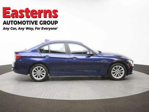 Used 2017 BMW 320i xDrive Sedan AWD/4WD image 46