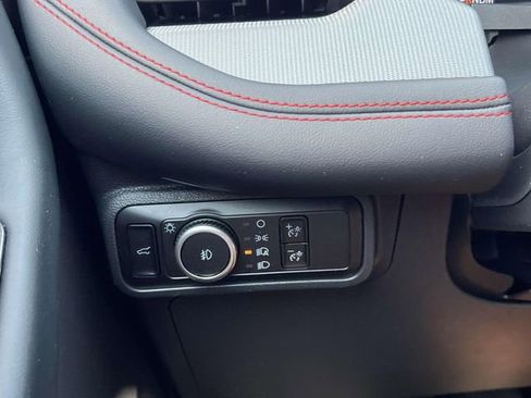 Used 2025 Ford Explorer ST w/ Sun And Sound Package image 32