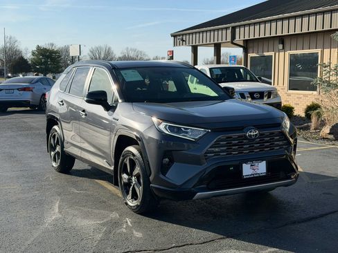 Used 2021 Toyota RAV4 XSE image 9