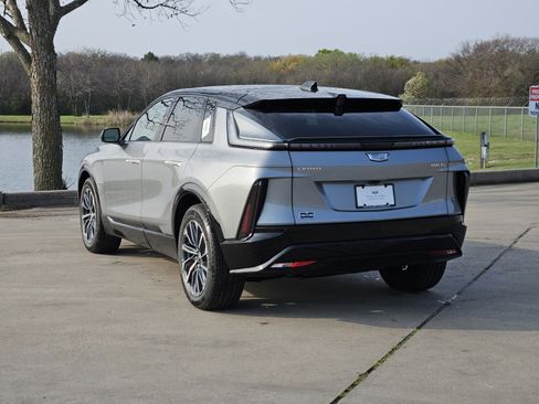 New 2026 Cadillac Lyriq Sport w/ LPO, Floor Liner Package AWD/4WD image 4