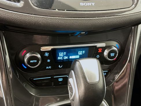 Used 2014 Ford Escape Titanium w/ Equipment Group 401A AWD/4WD image 24