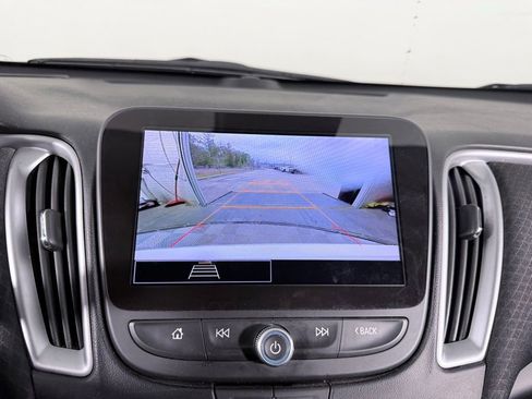 Used 2023 Chevrolet Malibu LT image 18