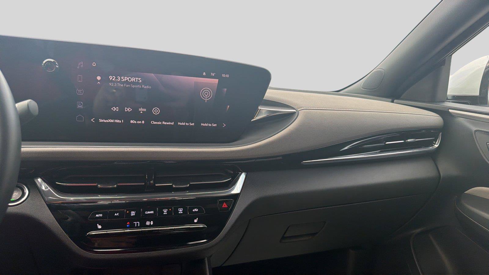 Used 2025 Buick Envista Avenir FWD image 11