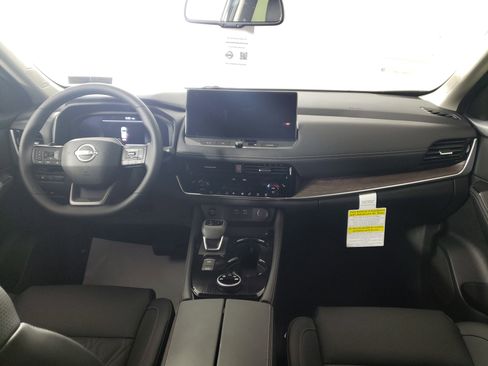 New 2026 Nissan Rogue Platinum image 15