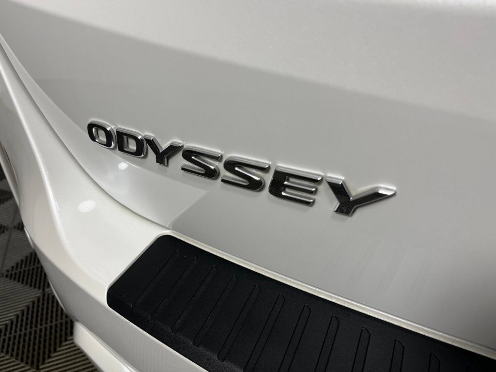 Certified 2026 Honda Odyssey Touring image 5