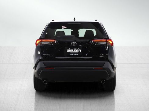 Used 2019 Toyota RAV4 LE w/ All Weather Liner Package image 4