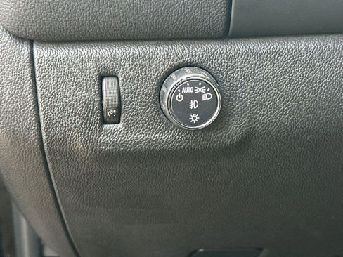 Used 2019 Chevrolet Colorado LT w/ Colorado RST Special Edition image 27