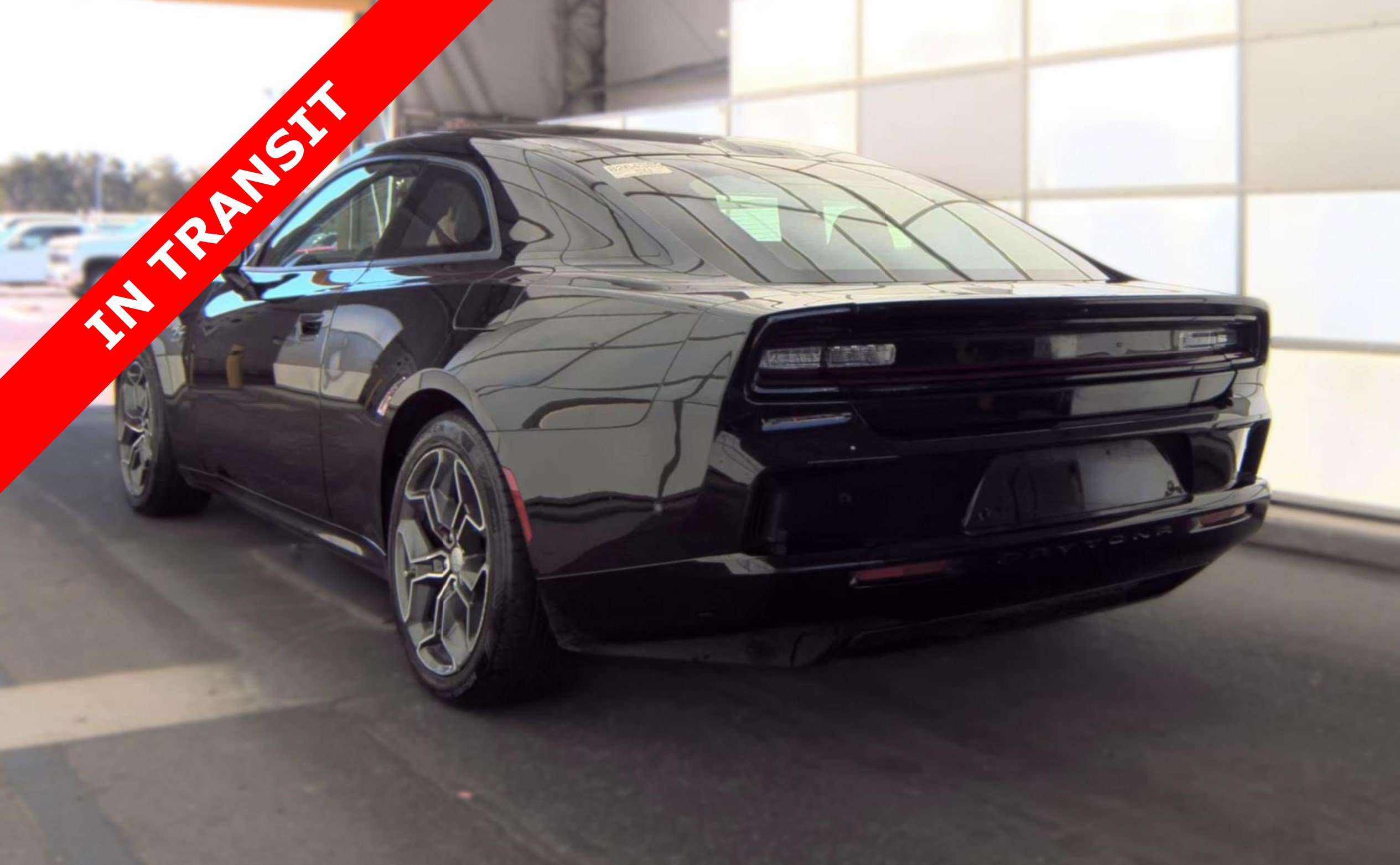 Used 2025 Dodge Charger Daytona R/T w/ Plus Group AWD/4WD image 4