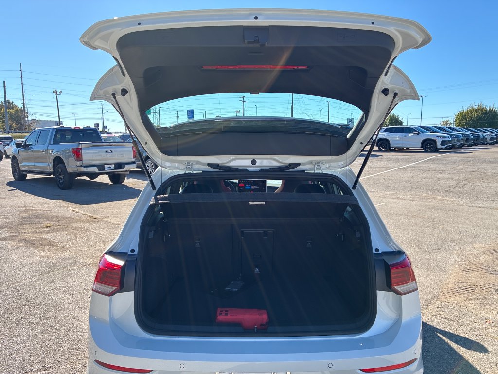 New 2026 Volkswagen GTI SE FWD image 20
